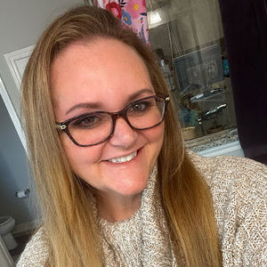 Meet your Posher, Val